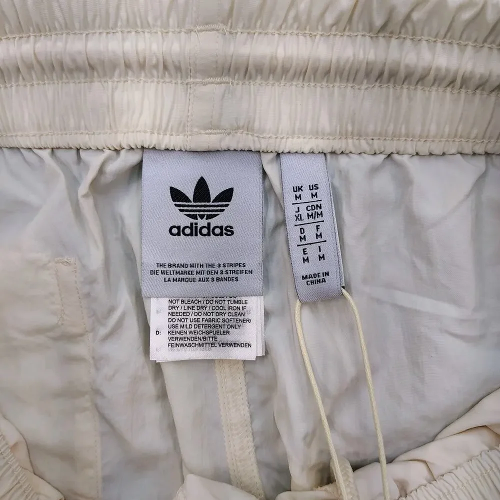 New Adidas Originals Classics Sprinter Shorts White Mens Size M Fast Shipping